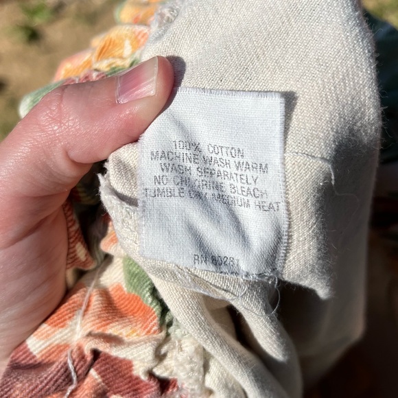 90s Floral Shorts - Picture 12 of 13